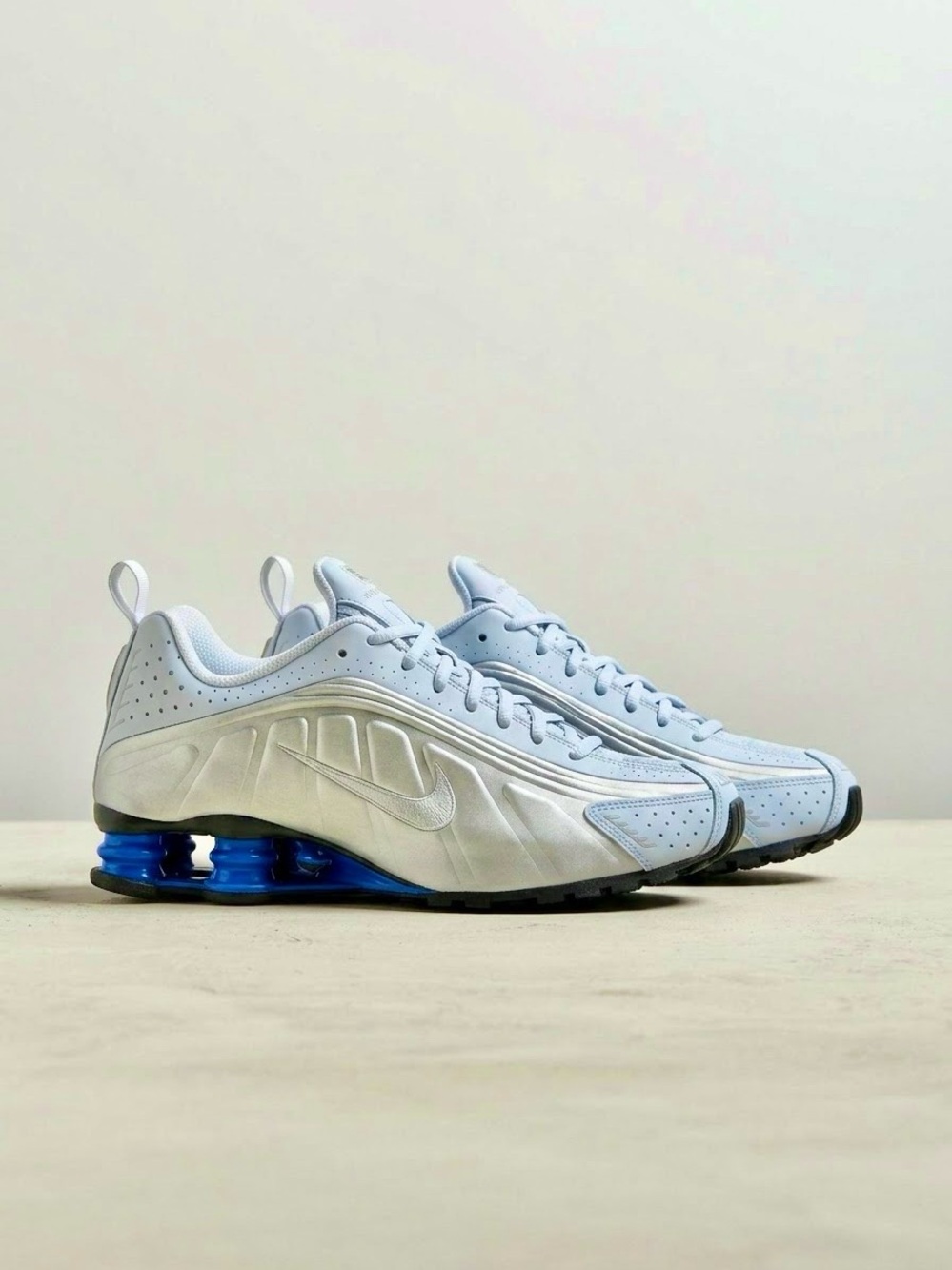 Nike Shox R4 Blue Tint Metallic Silver Y2K AR3565-402 Womens 9.5 Sneakers NWOB